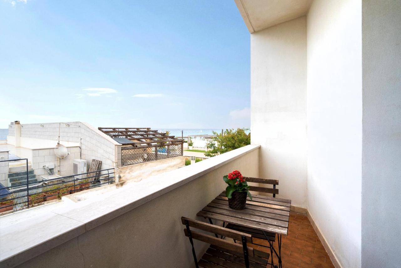 Casa Del Riccio Fronte Mare Villa Мола ди Бари Екстериор снимка